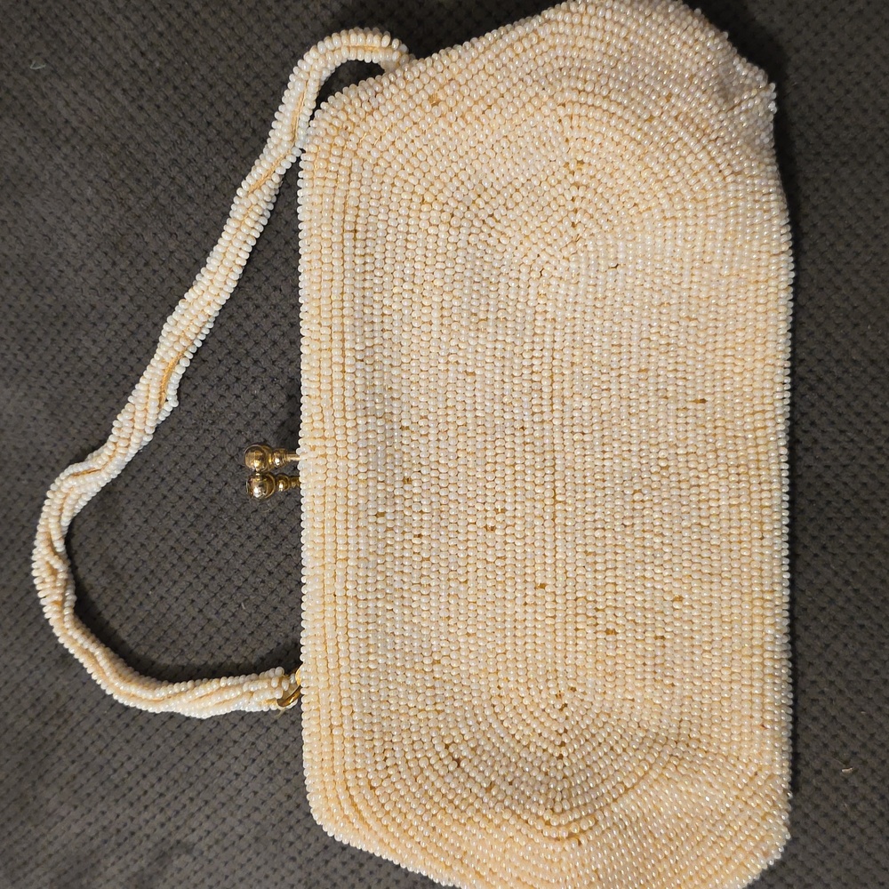 Vintage Beaded Cream Evening Clutch with Gold Sequin Floral Detail - Picture 2 of 3